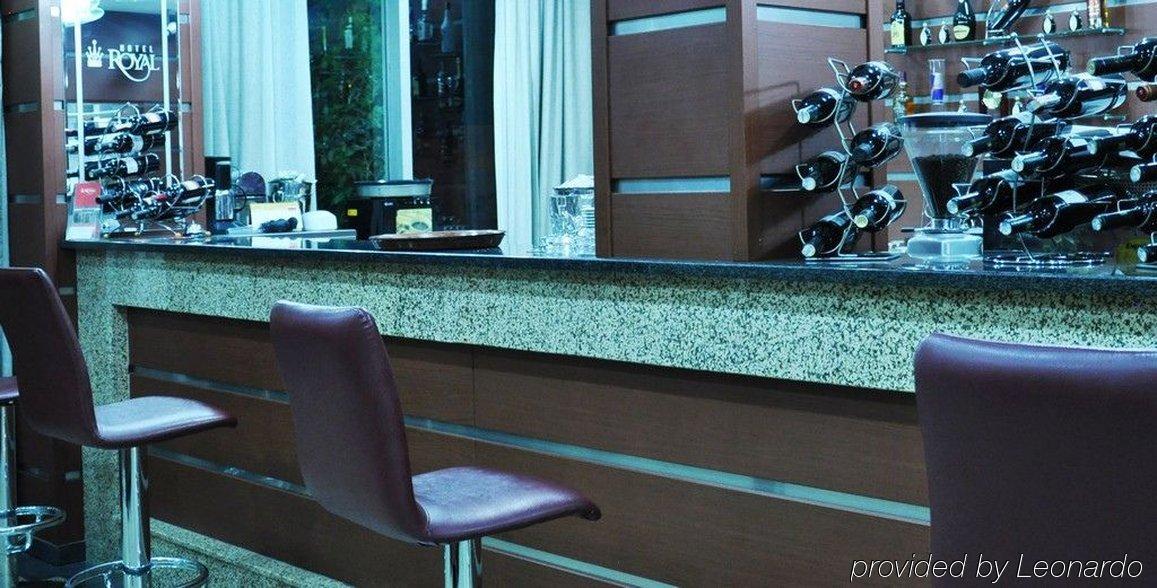 Hotel Royal プリシュティナ レストラン 写真